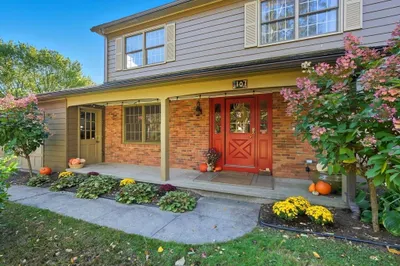 107 Front St 1