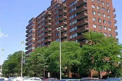 77 Adams St #407 1