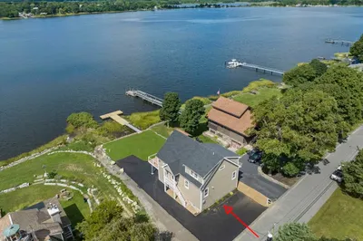 16 Riverside Dr 1