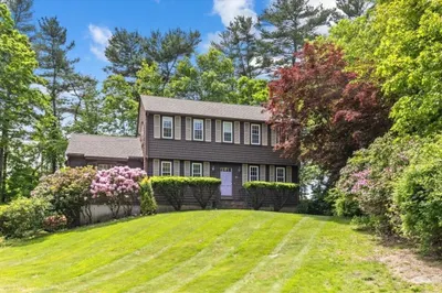 80 Buttonwood Lane 1