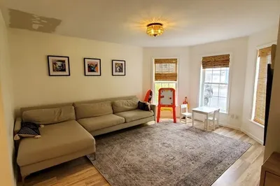 9 Union St 1