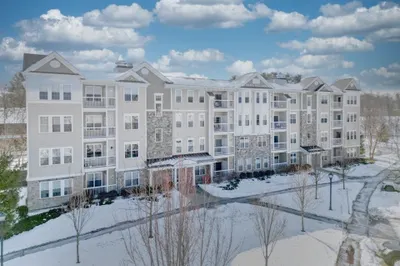 424 John Mahar Hwy #403