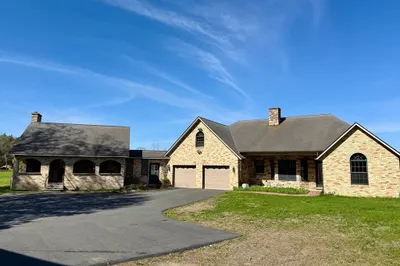 311 Plain Rd 1
