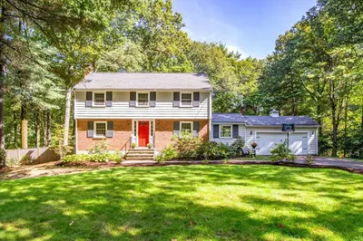 574 High St