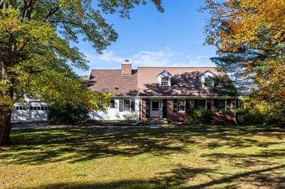 121 Cold Hill Rd