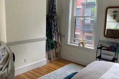 8 Fayette St #2R
