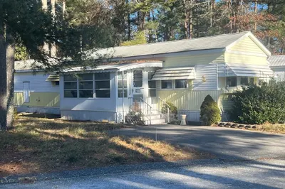 22 Maplewood Dr 1