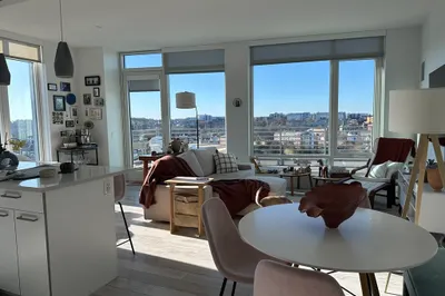 125 Guest St #1703 1