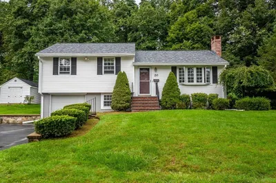 20 Fieldbrook Dr 1
