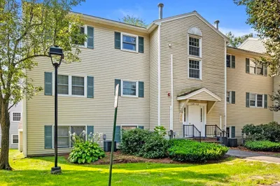 375 Aiken Ave #7 1