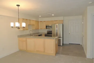 28 Greenleaves Drive #827 1