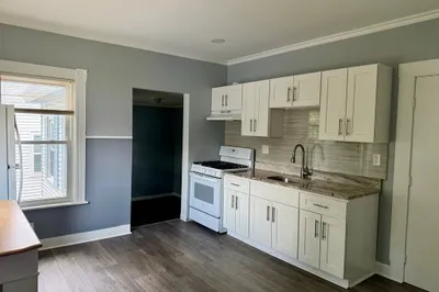 15 Church Avenue #4