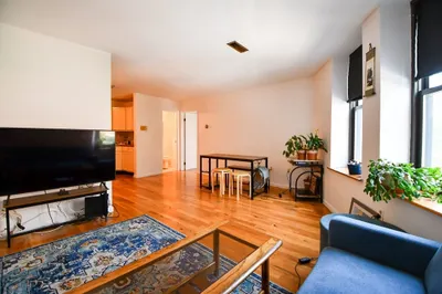 386 Commercial St #3D