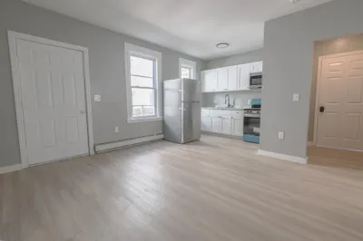 54 Laurel Street #2 1