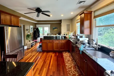 205 Summer St #3