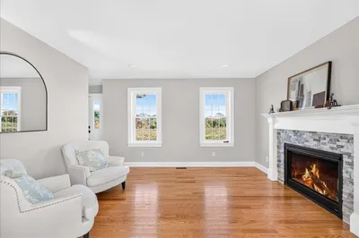 49 Thompson St 1