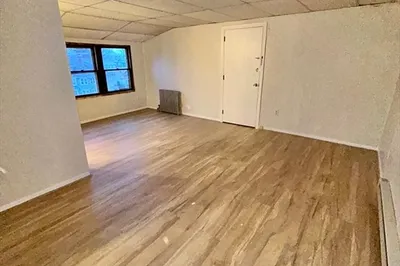 11 Edgewood St #3 1