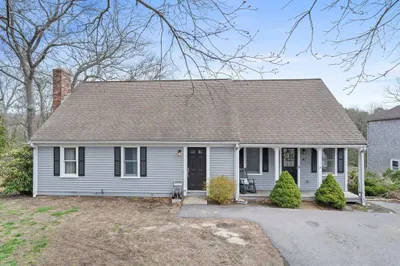 4 Jacqueline Ln
