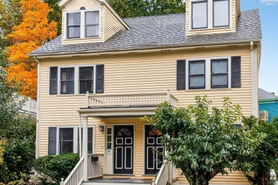 24 Newbern St #24