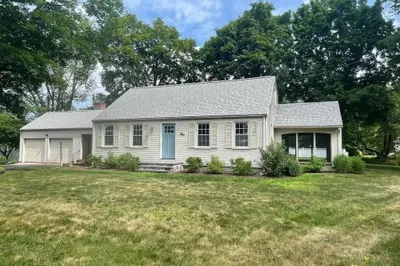 4 Lyman Terrace 1