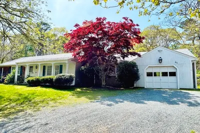 61 Oak Hill Rd 1