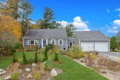 11 Joanne Dr 1