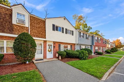 17 Orchard Ave #J 1