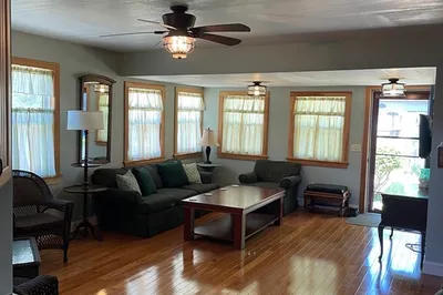 5 Meade St 1