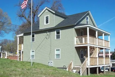 1142-1144 Park St #2 1