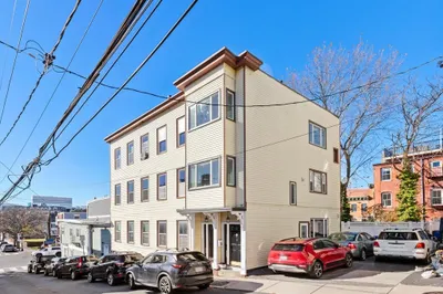 6-8 School Street 1