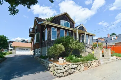 124 Milton St 1
