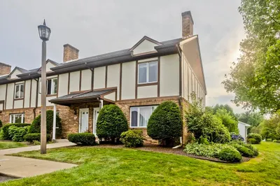 8 Castle Hill Rd #H 1
