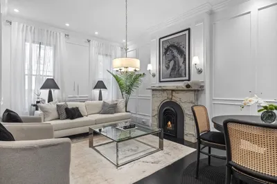 28 Lawrence St 1