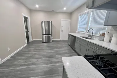 25 Warren Ave #2