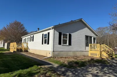 15 Bluebird Dr