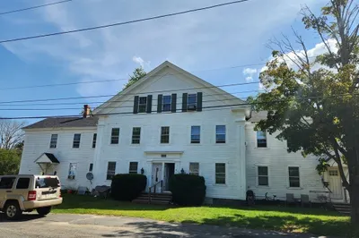 39-41 Pleasant St 1