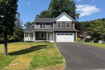 132 Barrington Road