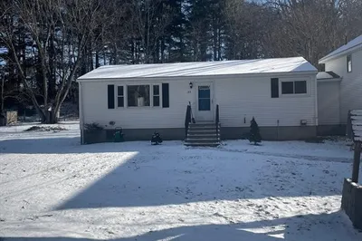 33 N SullivAn Rd #A 1