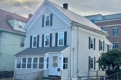 14 Bennett Street