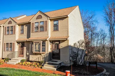 221 Morgan Drive #221 1