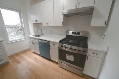 32 Prince St #1F