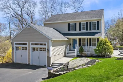 18 Montserrat Rd