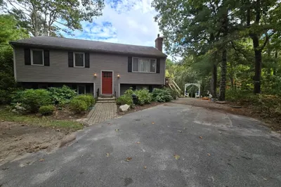 221 Glen Charlie Rd 1