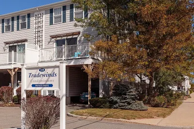 219 Beach Road #16 1