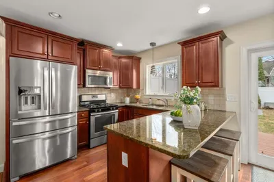 46 Marivista Ave 1