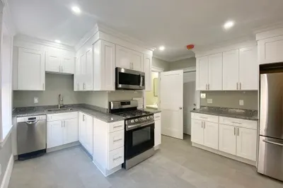 131 Orleans St #3F