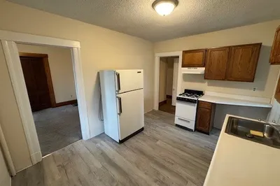 1 Glenwood Ave #1