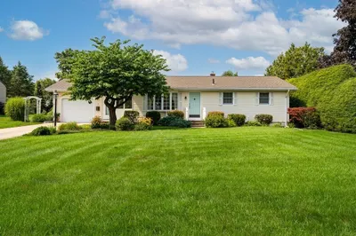 7 Nicholls Drive