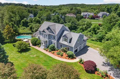 2 Watkins Ln 1
