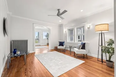 92 Winthrop Shore Dr #2